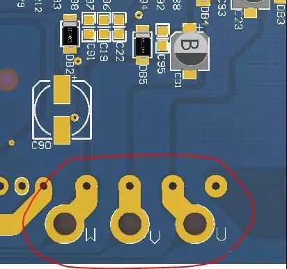 PCB設(shè)計(jì)不僅可以將PCB實(shí)現(xiàn)為即插即用的插件，而且可以增加焊料的厚度以達(dá)到過(guò)大電流的目的。